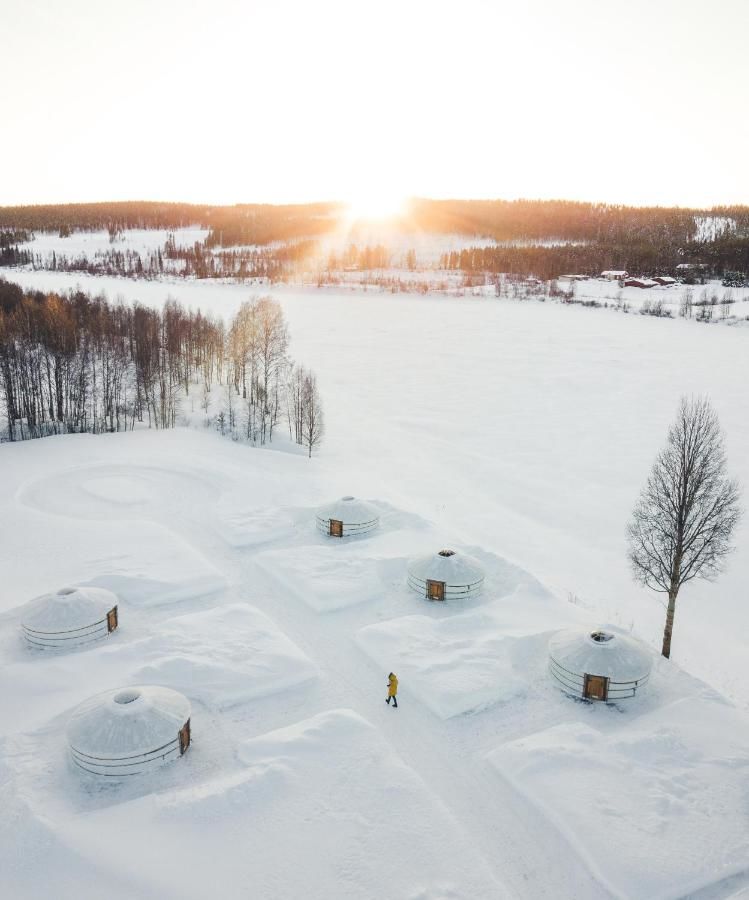 Люкс-шатры Yurt with a river view Tapio-6