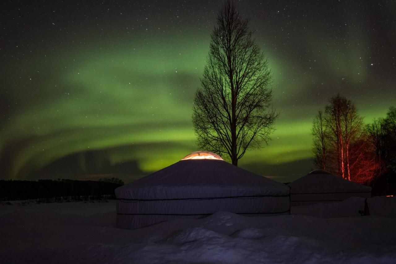 Люкс-шатры Yurt with a river view Tapio