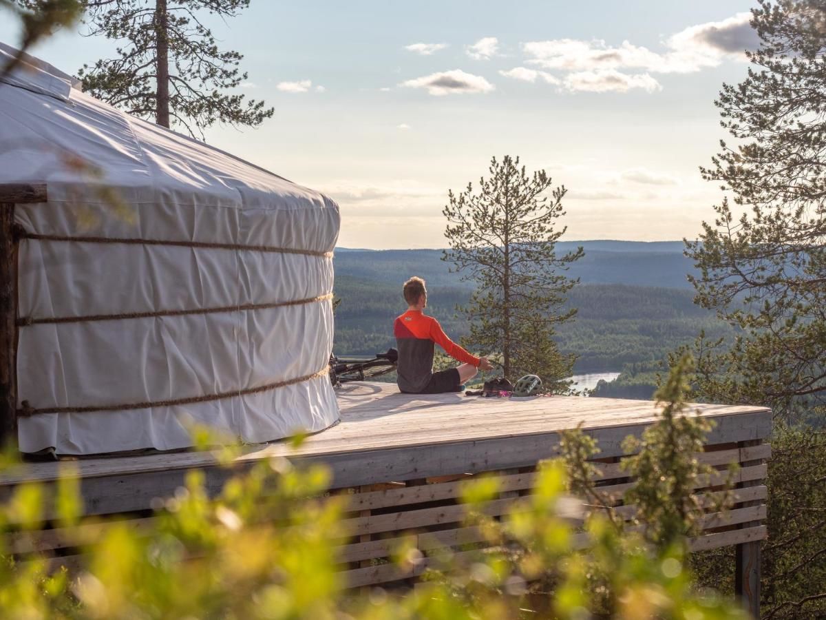 Люкс-шатры Yurt with a river view Tapio-8